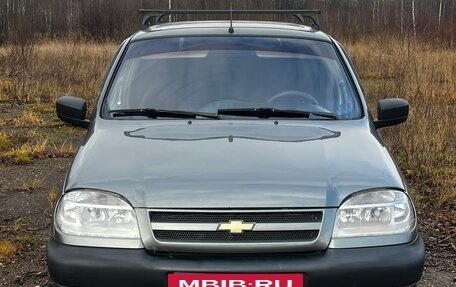 Chevrolet Niva I рестайлинг, 2005 год, 320 000 рублей, 2 фотография
