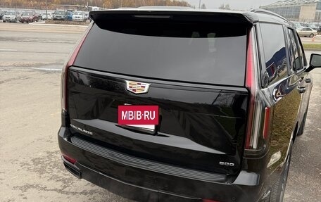 Cadillac Escalade V, 2023 год, 13 900 000 рублей, 4 фотография
