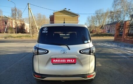 Toyota Sienta II, 2018 год, 1 300 000 рублей, 2 фотография