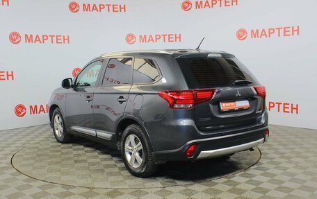 Mitsubishi Outlander III рестайлинг 3, 2016 год, 1 672 000 рублей, 7 фотография