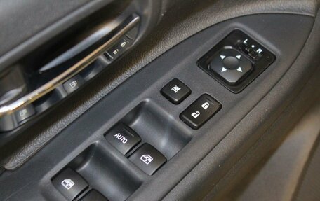 Mitsubishi Outlander III рестайлинг 3, 2016 год, 1 672 000 рублей, 14 фотография