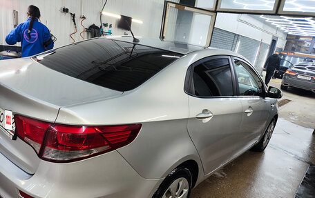 KIA Rio III рестайлинг, 2015 год, 950 000 рублей, 3 фотография