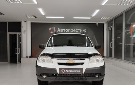 Chevrolet Niva I рестайлинг, 2018 год, 680 000 рублей, 2 фотография