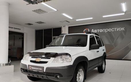 Chevrolet Niva I рестайлинг, 2018 год, 680 000 рублей, 3 фотография