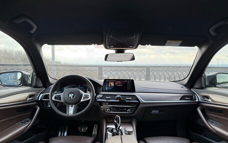 BMW 5 серия, 2019 год, 4 500 000 рублей, 38 фотография