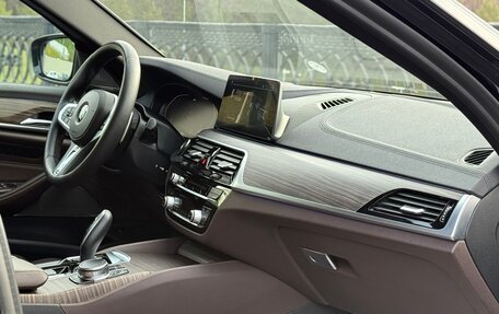 BMW 5 серия, 2019 год, 4 500 000 рублей, 34 фотография