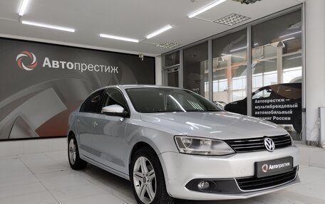 Volkswagen Jetta VI, 2012 год, 1 099 000 рублей, 1 фотография