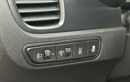 KIA Rio IV, 2018 год, 1 350 000 рублей, 13 фотография