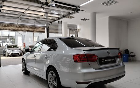 Volkswagen Jetta VI, 2012 год, 1 099 000 рублей, 4 фотография