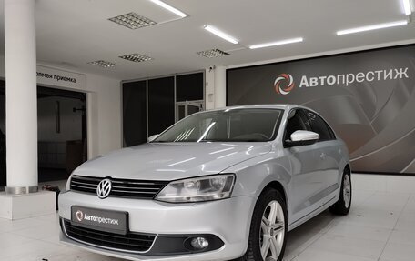 Volkswagen Jetta VI, 2012 год, 1 099 000 рублей, 3 фотография