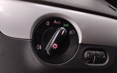 Volkswagen Jetta VI, 2012 год, 1 099 000 рублей, 16 фотография