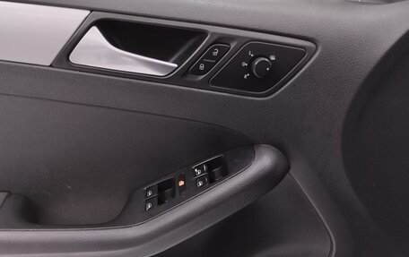 Volkswagen Jetta VI, 2012 год, 1 099 000 рублей, 17 фотография