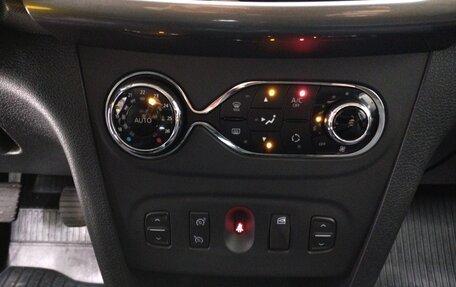 Renault Sandero II рестайлинг, 2022 год, 1 210 000 рублей, 13 фотография