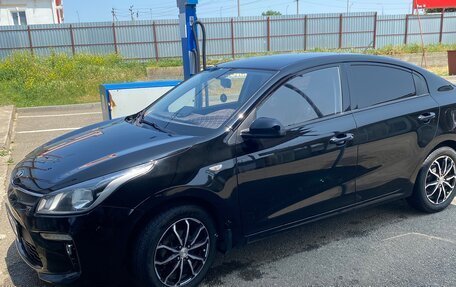 KIA Rio IV, 2019 год, 1 000 000 рублей, 3 фотография