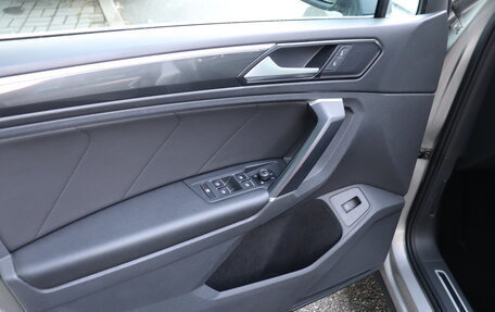 Volkswagen Tiguan II, 2018 год, 2 150 000 рублей, 15 фотография