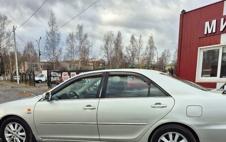 Toyota Camry V40, 2002 год, 650 000 рублей, 2 фотография