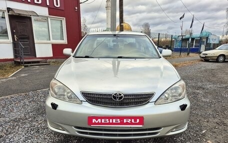 Toyota Camry V40, 2002 год, 650 000 рублей, 8 фотография