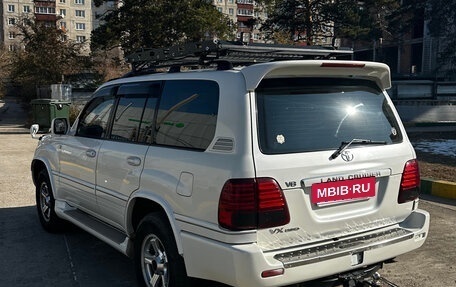 Toyota Land Cruiser 100 рестайлинг 2, 2003 год, 2 250 000 рублей, 6 фотография