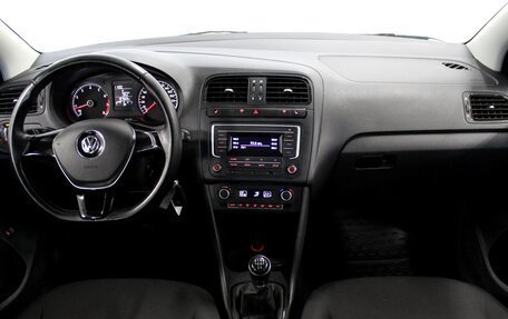 Volkswagen Polo VI (EU Market), 2017 год, 880 000 рублей, 8 фотография