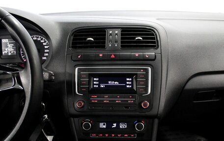 Volkswagen Polo VI (EU Market), 2017 год, 880 000 рублей, 11 фотография