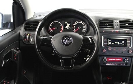 Volkswagen Polo VI (EU Market), 2017 год, 880 000 рублей, 7 фотография