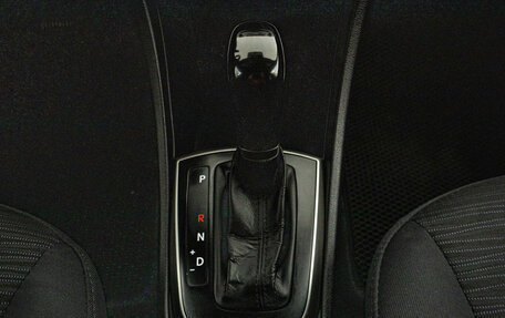 Hyundai Solaris II рестайлинг, 2015 год, 799 000 рублей, 21 фотография