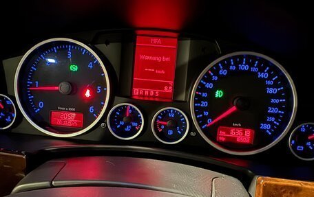 Volkswagen Touareg III, 2010 год, 1 450 000 рублей, 8 фотография