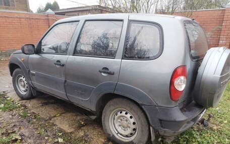 Chevrolet Niva I рестайлинг, 2010 год, 500 000 рублей, 1 фотография