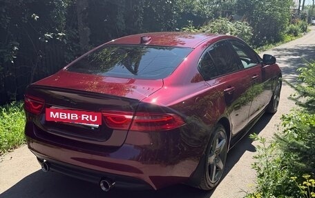 Jaguar XE I рестайлинг, 2016 год, 2 200 000 рублей, 3 фотография