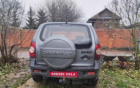 Chevrolet Niva I рестайлинг, 2010 год, 500 000 рублей, 8 фотография