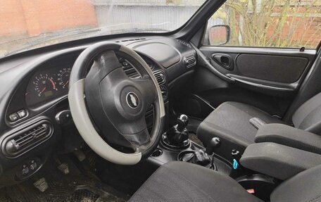 Chevrolet Niva I рестайлинг, 2010 год, 500 000 рублей, 10 фотография