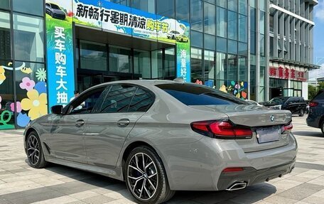 BMW 5 серия, 2022 год, 4 700 000 рублей, 4 фотография