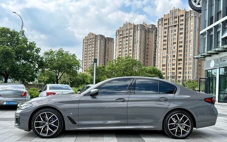 BMW 5 серия, 2022 год, 4 700 000 рублей, 8 фотография