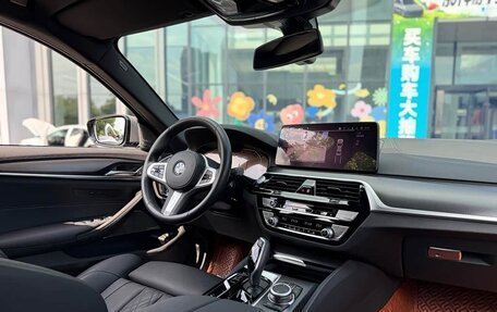 BMW 5 серия, 2022 год, 4 700 000 рублей, 11 фотография