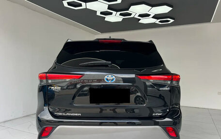 Toyota Highlander, 2022 год, 4 210 000 рублей, 4 фотография