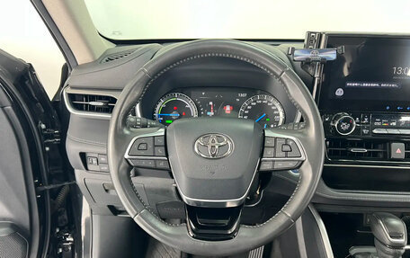 Toyota Highlander, 2022 год, 4 210 000 рублей, 6 фотография