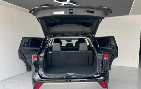 Toyota Highlander, 2022 год, 4 210 000 рублей, 13 фотография