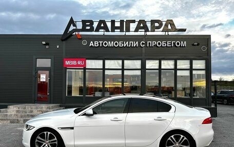 Jaguar XE I рестайлинг, 2016 год, 1 680 000 рублей, 3 фотография