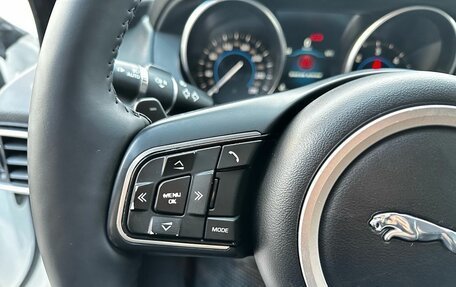 Jaguar XE I рестайлинг, 2016 год, 1 680 000 рублей, 15 фотография