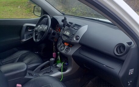 Toyota RAV4, 2008 год, 1 050 000 рублей, 14 фотография