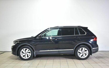 Volkswagen Tiguan II, 2021 год, 2 386 200 рублей, 2 фотография