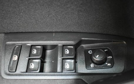 Volkswagen Tiguan II, 2021 год, 2 386 200 рублей, 13 фотография