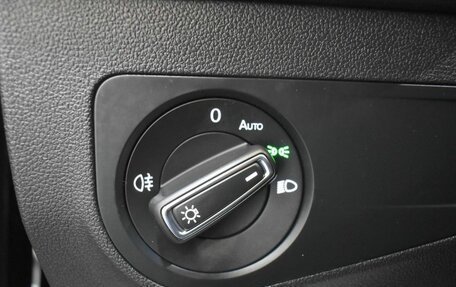 Volkswagen Tiguan II, 2021 год, 2 386 200 рублей, 15 фотография