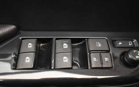 Toyota Hilux VIII, 2019 год, 3 399 000 рублей, 12 фотография