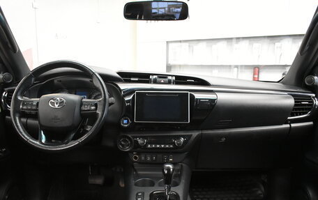 Toyota Hilux VIII, 2019 год, 3 399 000 рублей, 9 фотография