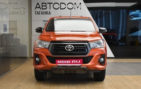 Toyota Hilux VIII, 2019 год, 3 399 000 рублей, 2 фотография