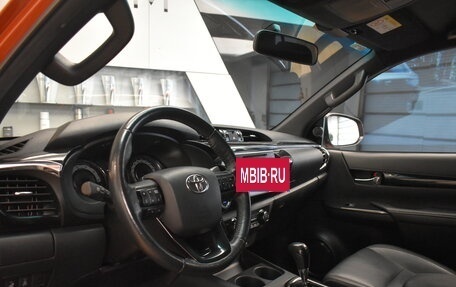 Toyota Hilux VIII, 2019 год, 3 399 000 рублей, 21 фотография