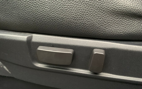 Mitsubishi Outlander III рестайлинг 3, 2016 год, 1 799 000 рублей, 14 фотография