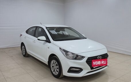Hyundai Solaris II рестайлинг, 2017 год, 1 090 000 рублей, 3 фотография