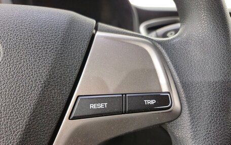 Hyundai Solaris II рестайлинг, 2017 год, 1 090 000 рублей, 20 фотография